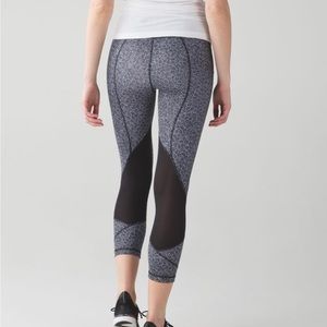 Lululemon Pace Rival Crop Full-On Luxtreme Size 10